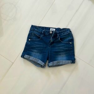⭐️ Girls jean shorts